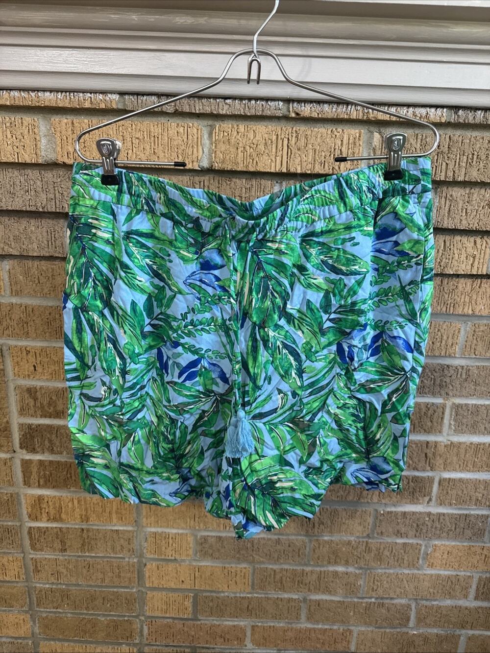 J. Jill Tropical Shorts with Tassel Tie Sz M NWT Resort Lightweight Vacay